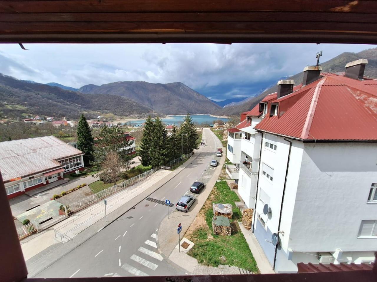 Apartment Duca Плужине Экстерьер фото