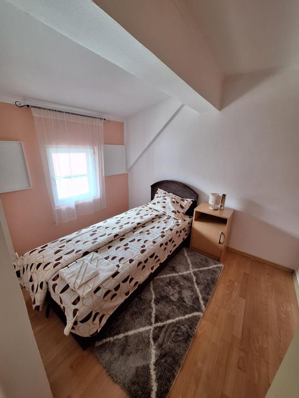 Apartment Duca Плужине Экстерьер фото